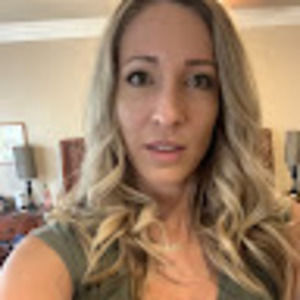 Meet your Posher, Becky